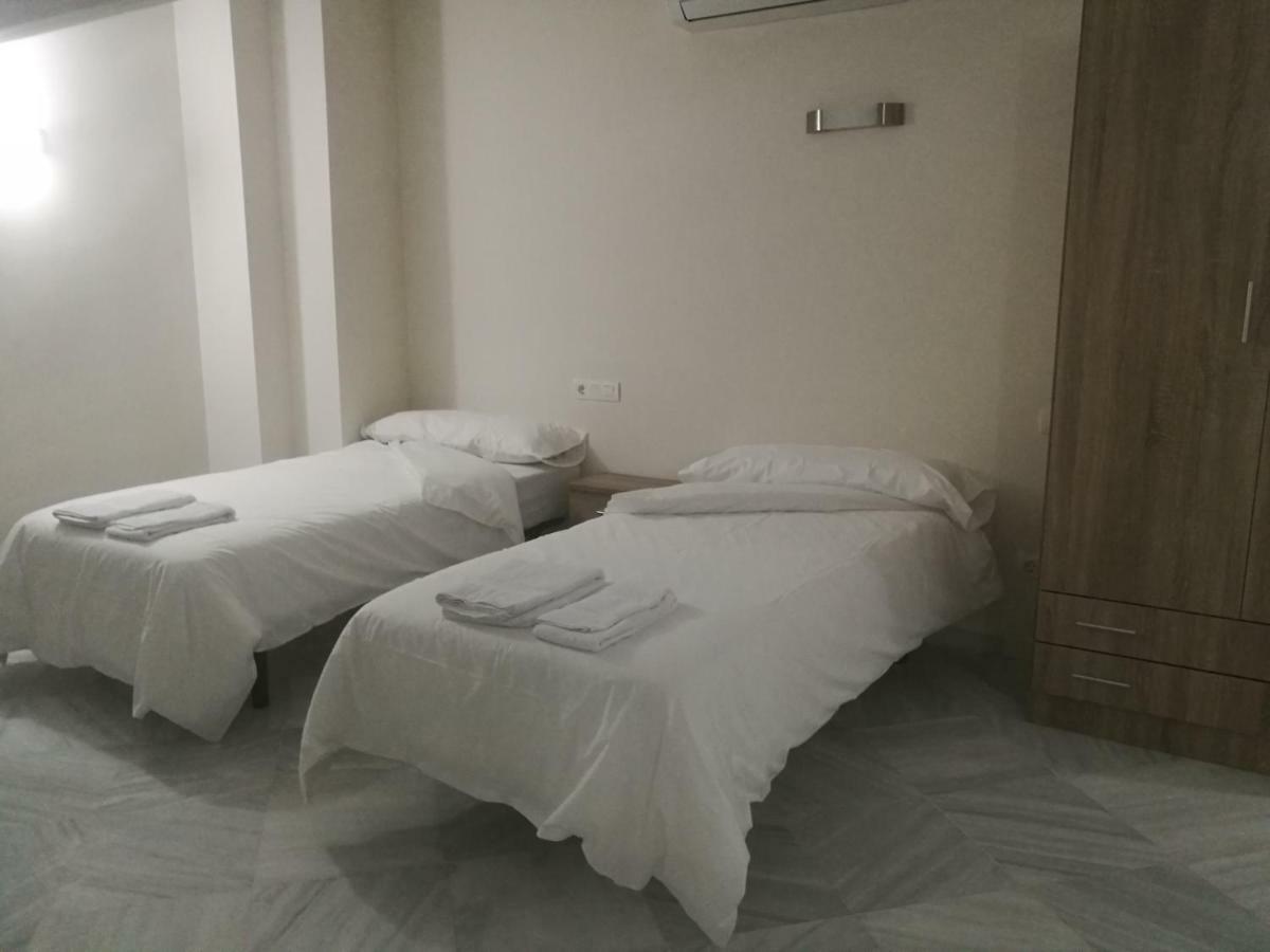 Apartamentos Edificio Vicente マラガ エクステリア 写真