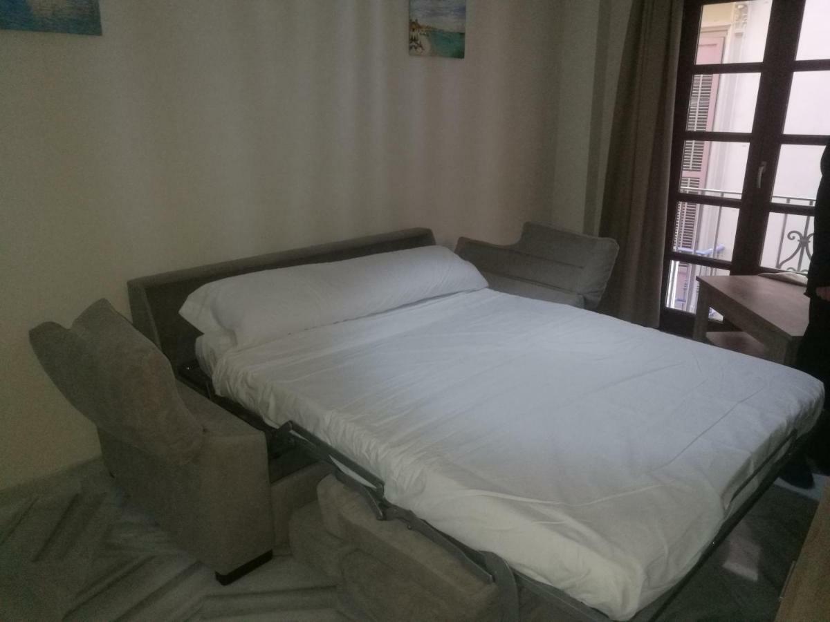Apartamentos Edificio Vicente マラガ エクステリア 写真