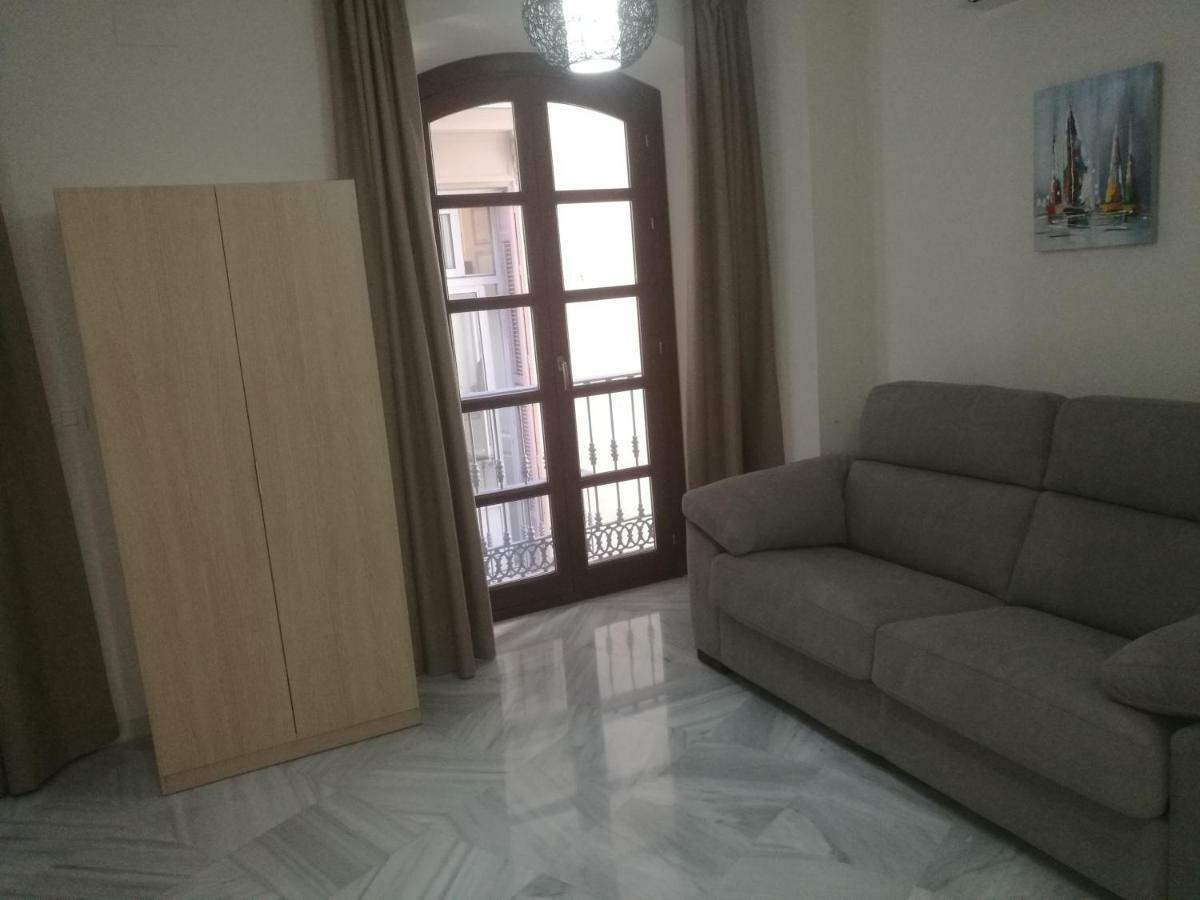 Apartamentos Edificio Vicente マラガ エクステリア 写真