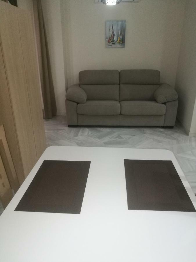 Apartamentos Edificio Vicente マラガ エクステリア 写真