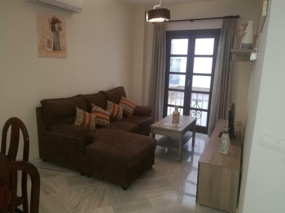 Apartamentos Edificio Vicente マラガ エクステリア 写真