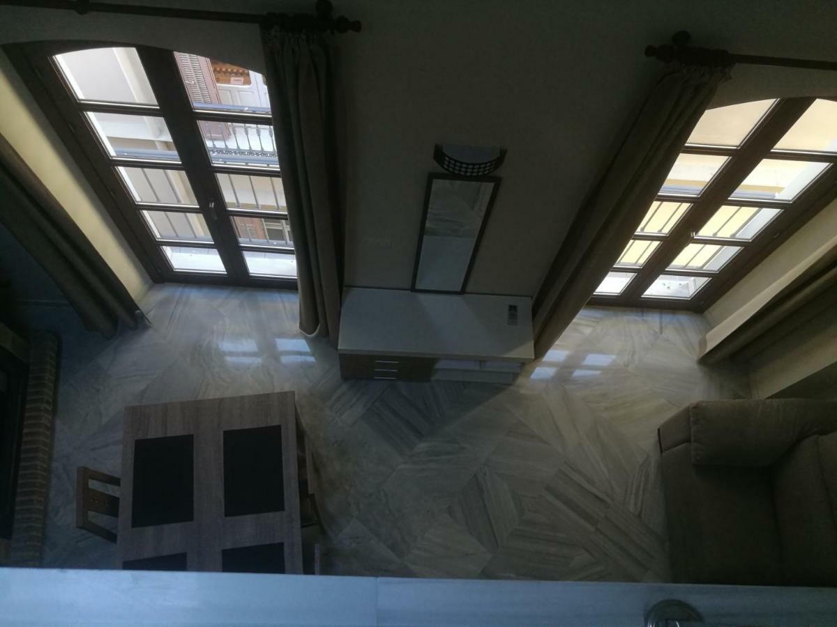 Apartamentos Edificio Vicente マラガ エクステリア 写真