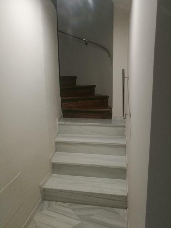 Apartamentos Edificio Vicente マラガ エクステリア 写真